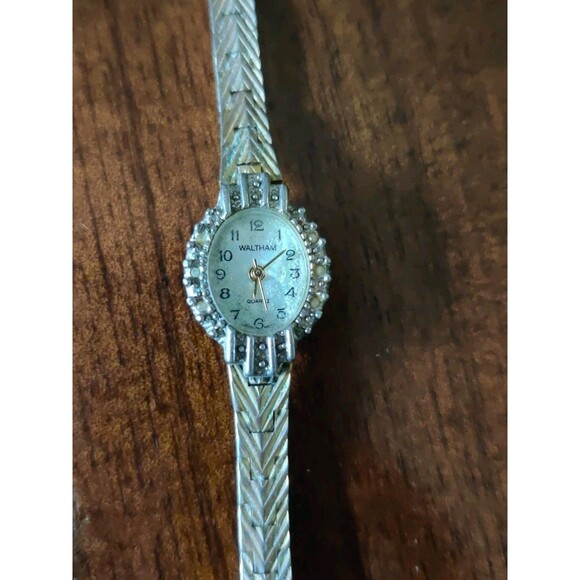 Vtg Lady’s Waltham Watch Oval Cluster Stainless Steel Japan For Parts Or Repair main image 6